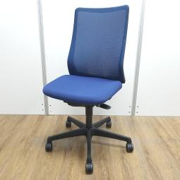 【背中を立体的に包み込む！】人のカラダに対する知見と独自技術が生み出した新感覚の座り心地！長時間のデスクワークにもおすすめの人気チェア！
■オカムラ/フルーエントチェア/ミディアムブルー　ハイバック【KS】