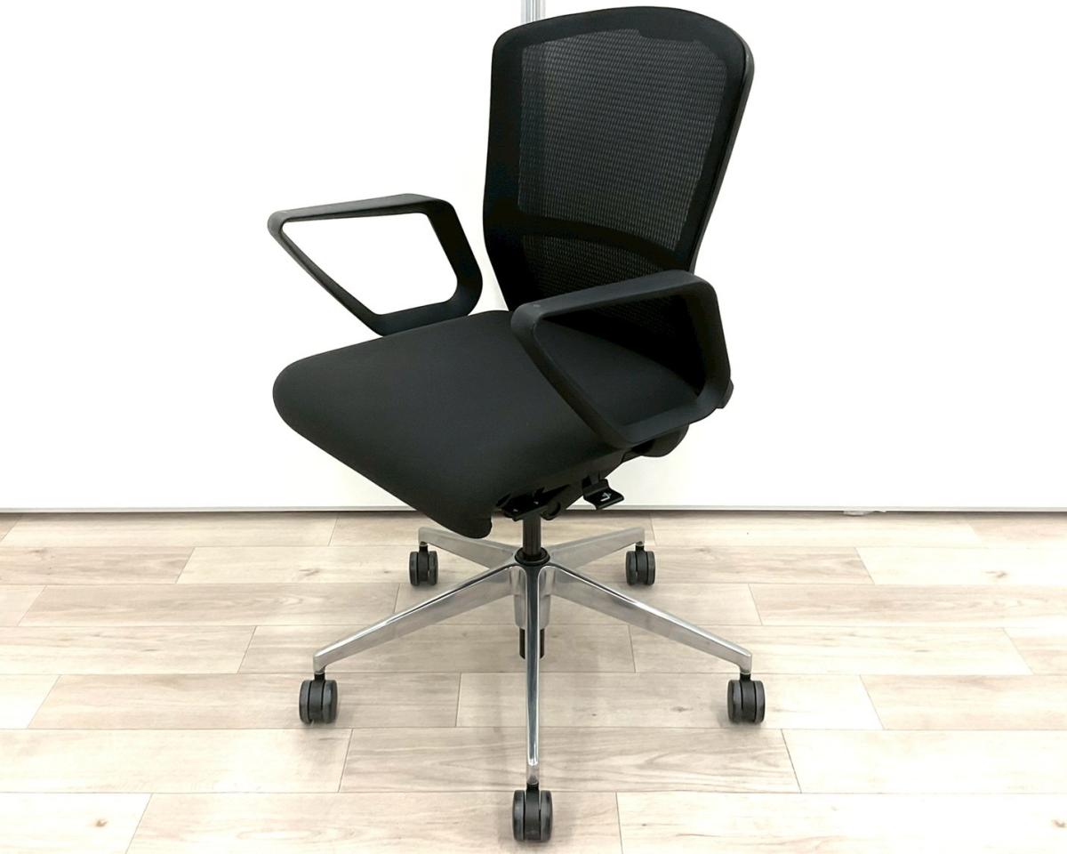 【在庫入替セール品！（本在庫限定価格）】■ウチダ（UCHIAD)製　■エルフィシリーズ　■肘付き/サークル肘　■背面/メッシュ　■ポリッシュ脚　■ブラック　■オススメ/人気/定番商品【弊社使用欄：A01050461】【KN】
                        エルフィ
                                    中古
            