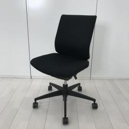 【オフィスの王道！納得の座り心地！魔法のように売れ続けている定番のオフィスチェア！】■ローバック　クッションタイプ　■ブラック×ホワイトシェル【HU】【関東倉庫在庫品】【弊社使用欄：A01027526】