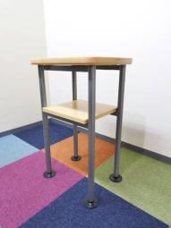 【在庫入替セール品！】あると便利な小物家具！人気テーブルシリーズのコンパクトな電話台が入荷！検温、消毒台としてもおすすめ！
■オカムラ/ラティオ/ナチュラル