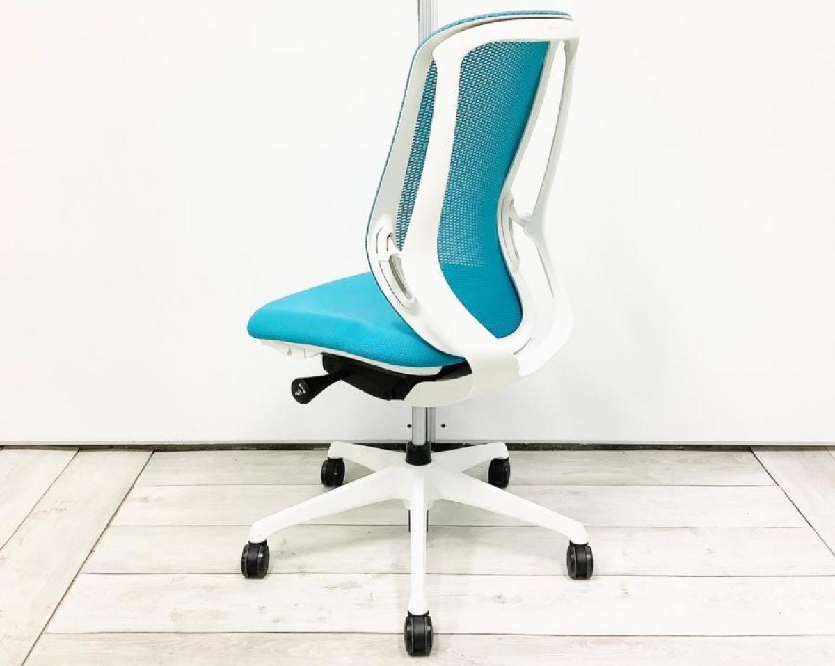 bl　オカムラ　シルフィーチェア　前傾機能　ハイバック　メッシュタイプ　中古 中古】シルフィーメッシュ オカムラ/okamura 肘無ハイバックチェア