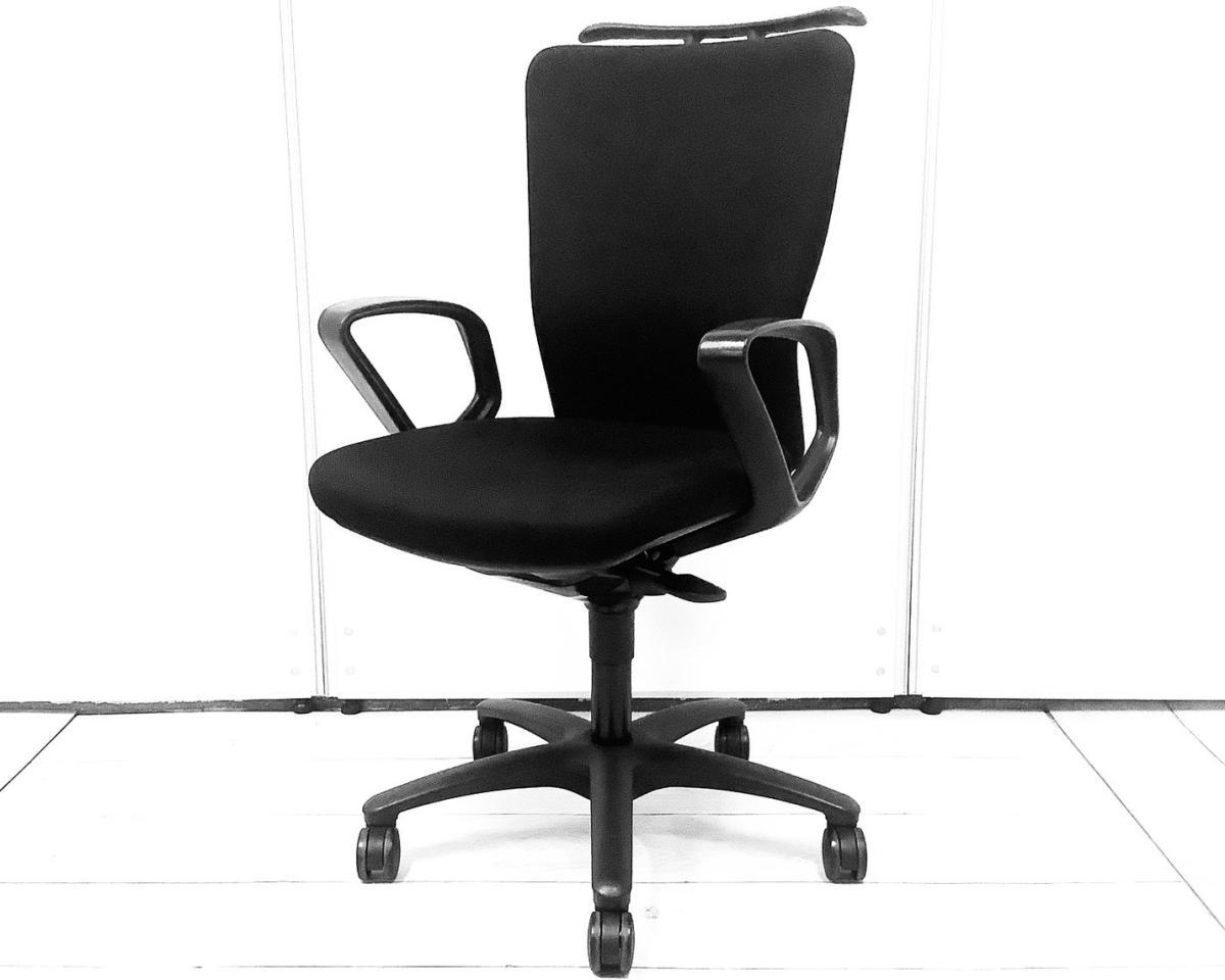 肘有/ハンガー有/オススメ(おすすめ) /人気商品【弊社使用欄：A01056477】ワークチェア アームレスト付き 固定肘 ブラックボディ オススメ(おすすめ) 大人気 ・Okamura/オカムラ ・Carrozza/カロッツァ
                        カロッツァチェア
                                    中古
            