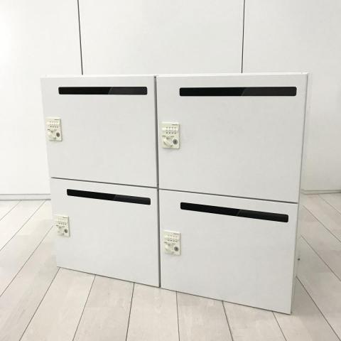 【フリーアドレスオフィスに最適!鍵の持ち運び不要なダイヤル錠ロッカー】■コクヨ(KOKUYO)製 イノン(iNON)シリーズ 4人用パーソナルロッカー H740㎜ ■投函口付き ■ダイヤル錠 ■ホワイト ※ベース無し【弊社使用欄:A01031245】【ID】