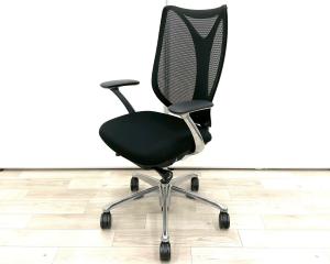 ■オカムラ(okamura)製　■サブリナ(Sabrina)チェア　■ハイバック　■肘付き/固定肘　■背面/メッシュ　■ブラック　■オススメ/大人気/定番商品【弊社使用欄：A01055215】