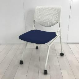 【定価約4万円】【オシャレなカラーとシンプルなデザイン！】■ネスティングチェア　ミーティングチェア　■ブルー×ホワイト【HU】【関東倉庫在庫品】【弊社使用欄：A01024451】