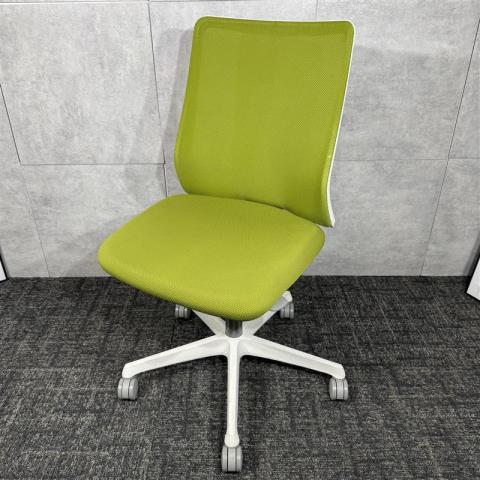 【中古】フルーエントチェア CB31WW FKB5 オカムラ（okamura） 肘無ローバックチェア