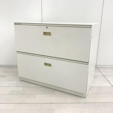 【低めのラテラル書庫！単体でデスクの高さと合せても低めの書庫セットを作ってもOK！】■イトーキ（ITOKI)製 シンライン 2段ラテラル書庫　■W900×D45×H750ｍｍ　■シリンダー錠　■ホワイト