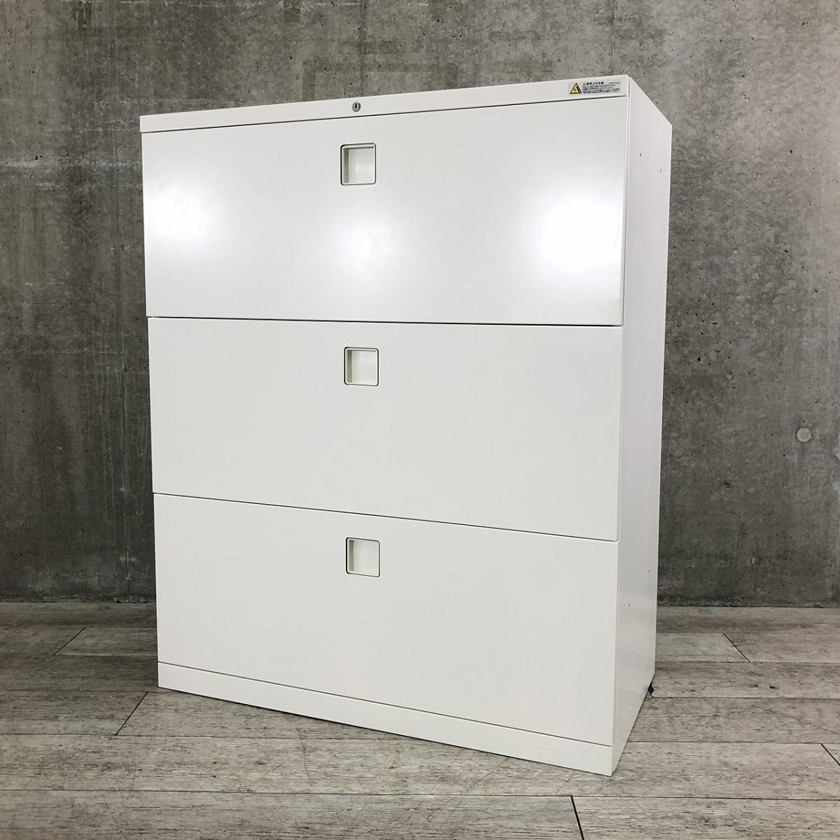 【ファイル収納にオススメ！高品質で使いやすい人気シリーズの3段ラテラル書庫！】■オカムラ （okamura）製　レクトライ（Rectline）ンシリーズ　3段ラテラル書庫　ローキャビネット　■シリンダー錠　■ホワイト
                        レクトライン
                                    中古
            