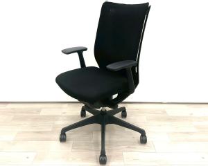 ■Okamura/オカムラ 　■Visconte/ヴィスコンテ 　■ブラック（black）　■肘付き/固定肘　■ハイバック　■背面/メッシュ　■オススメ/大人気/定番商品　【弊社使用欄：A01054233】