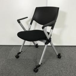 【在庫入替セール品】人気/おすすめ/レア　オカムラ製　リータ　ネスティング＆スタッキングチェア