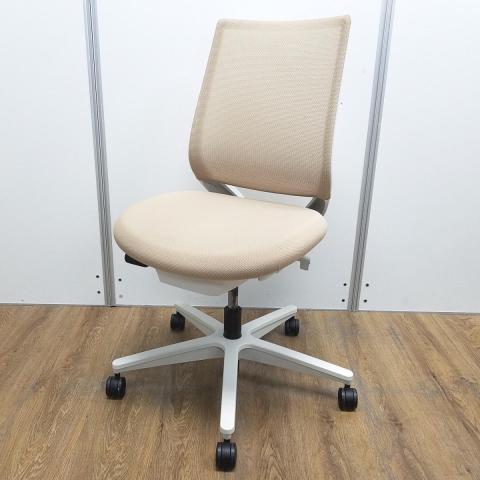 【先行予約品】【関東大量入荷予定】【美しいデザインに快適な座り心地!】■コクヨ製 ミトラチェア トレンドのソフトベージュ色 【関東倉庫在庫品】【弊社使用欄:2月中旬】