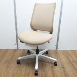 【ベージュカラーでご自宅にも！！2022年製☆】■コクヨ　ミトラ２　チェア　ローバック　肘無　メッシュチェア　ベージュ　パソコンチェア　作業用　執務用　椅子　イス　九州最大級　《オフィスバスターズ福岡博多店は、福岡を拠点として、日本全国へ中古オフィス用品・オフィス家具を提供しております》