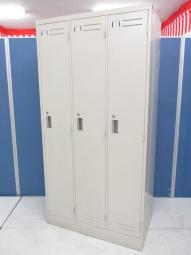 3人用ロッカー2台入荷！増員時にもおすすめ！工場や倉庫、病院など、幅広く必須のロッカー