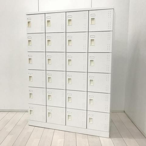 【扉付きの24人用シューズボックス入荷！省スペース化に貢献！】■コクヨ(KOKUYO)製　SBXシリーズ　シューズボックス　24人用(4列×6段)　W1200×D380㎜　■ホワイト　【玄関への設置におすすめ】