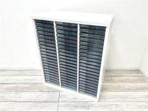 【書類・備品整理の必需品！　珍しいクリトレが入荷！　収納力抜群！】■オカムラ(okamura)製　レクトラインシリーズ　クリスタルトレイ　W900×D450㎜　■ホワイト　■3列×浅型21段