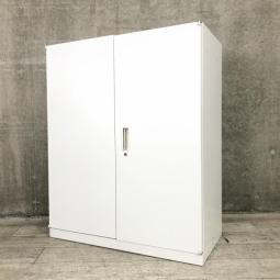 【つかいやすいサイズ感の人気両開き書庫！！】■ウチダ　BEストレージ　両開き　ローキャビネット　W900/D450/H1100　■シリンダー錠　■ホワイト