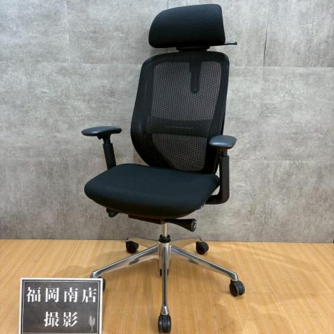 2017年製★オカムラ製の大人気オフィスチェア【シルフィー/ブラック色/可動肘仕様/可動ヘッドレスト付き】が入荷しました!#前傾チルト機能付き #ランバーサポート付き *良品を格安で!「オフィスバスターズ福岡南店」は、福岡を拠点として、全国へ中古オフィス用品・オフィス家具を提供しております。