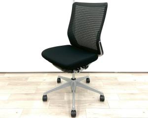 ■オカムラ（okamura）　■コーラルチェア (Choral)　■肘無　■ミドルバック　■背面メッシュ　■ブラック■オススメ/大人気/定番商品【弊社使用欄：A01051653】【KN】