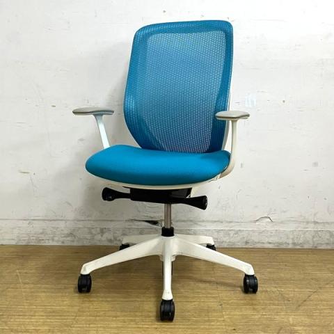 【在庫入替セール】オカムラ　シルフィー　ハイバック　デザインアーム（固定肘）　ブルーグリーン×ホワイトフレーム　前傾機能付きの人気シリーズ　在宅ワークにも最適【愛知・名古屋・豊田・静岡・浜松】