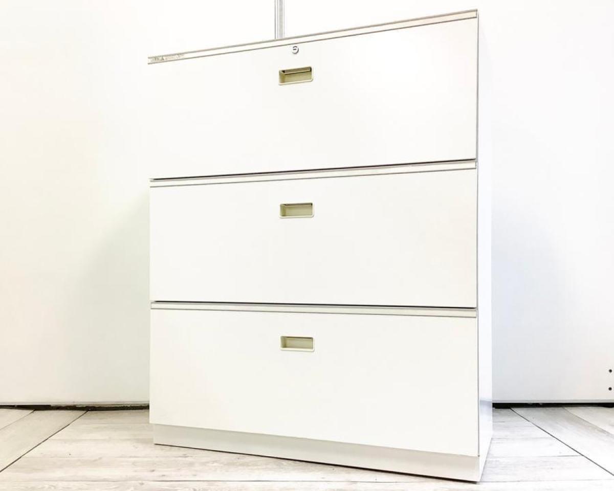 3段ラテラル シリンダー錠 オススメ(おすすめ) 大人気 ・ITOKI/イトーキ ・THIN LINE CABINET/シンラインキャビネット　【弊社使用欄：A90800121】
                        シンライン
                                    中古
            