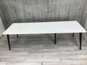 【幅3600㎜・洗練された上質なデザインの大型テーブル！】■オカムラ(okamura)製　ライブスシリーズ　会議用テーブル　ミーテイングテーブル　ハイテーブル　W3600×D1200×H1000㎜　■電源口　■ホワイト　※2枚天板のため搬入もしやすい！
