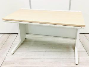 【人気商品！オシャンティな木目カラー入荷！】■オカムラ　アドバンスシリーズ　平デスク　W1200×D700×H720mm　■ワイヤリング機能充実！高品質な国産オフィスデスク！【OKAMURA　ADVANCE】