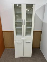 【西】★納品・設置に関してご気軽にお問い合わせください！！！★※傷ありの為大特価！！※【西店撮影】【キッチンキャビネット】　【ホワイト】 
【書庫】【書棚】【棚】【収納】【格安】【安い】【メーカー】【福岡オフィス家具】【福岡中古家具】【中古事務什器】