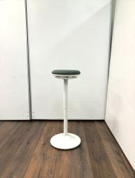 定番/ABWおすすめ　■オカムラ（okamura）製　ピルエットシリーズ（pirouetto）　カウンターチェア　スツール　■グリーン　シェル：ホワイト