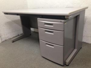 横幅1400mm平机+3段ワゴンのセット商品!ワゴンが動かせて便利なオフィスデスクです!疑似片袖机としても!■イトーキ/CZ/グレーオフィスバスターズ 水戸サテライト 日立市、常陸太田市、高萩市、北茨城市、常陸大宮市、大子町 ひたちなか市