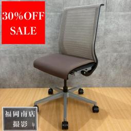 【あなたの座るを考える！ワイヤー構造が体を支える、有名海外メーカー製の定番チェア！】■スチールケース(Steelcase)製　シンク(think)チェア　肘無ハイバック　メッシュバックタイプ　■ブラウン