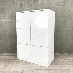 【ダイヤル錠タイプでセキュリティ対策もバッチリ！便利なコンセント機能搭載！】■コクヨ（KOKUYO）　エディアシリーズ　6人用パーソナルロッカー　天板付き　■コンセント付　■ダイヤル錠　■ホワイト オフィスバスターズ　水戸サテライト