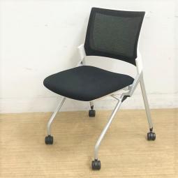 背メッシュで快適　イトーキ　モノン　ブラック　オフィスバスターズ　水戸サテライト