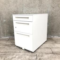 【在庫セール品・5台限定】【T2】■ウチダ（UCHIDA）　スカエナ（SCAENA）　デスクインワゴン　3段ワゴン　H610㎜　■ホワイト　■シリンダー錠【デスク下の収納・書類管理に！ベーシックなデスクインワゴン！】