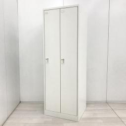 【ゆとりのある収納スペース！衣類や個人の荷物・貴重品の管理にオススメ！】■オカムラ(okamura)製　FZロッカーシリーズ　2人用更衣ロッカー　W615×D515㎜　■シリンダー錠　■ホワイト【弊社使用欄：A01056735】【SN】
