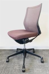 オカムラ｜コーラル｜ダークブラウンカラー｜肘無しミドルバックチェア！！オフィスバスターズ　水戸サテライト　日立市、常陸太田市、高萩市、北茨城市、常陸大宮市、大子町 ひたちなか市