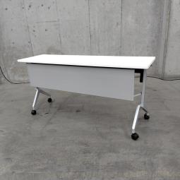 ☆W1500×D450mm！【スタイリッシュなデザイン！】■コクヨ　サイドスタックテーブル　ホワイト　幕板パネル付【KOKUYO　Leafline】【折りたたみテーブル】