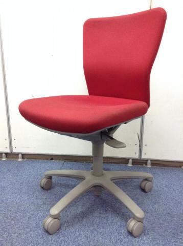 【中古】カロッツァチェア  オカムラ（okamura） 肘無ローバックチェア