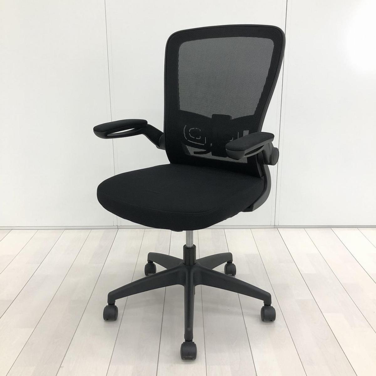 ■フェリックスキング(FelixKing)製　■FK918シリーズ　■ブラック（black）　■肘付き/可動肘　■背面/メッシュ　■樹脂脚　■ハイバック　【弊社使用欄：A01057673】
                        その他シリーズ
                                    中古
            