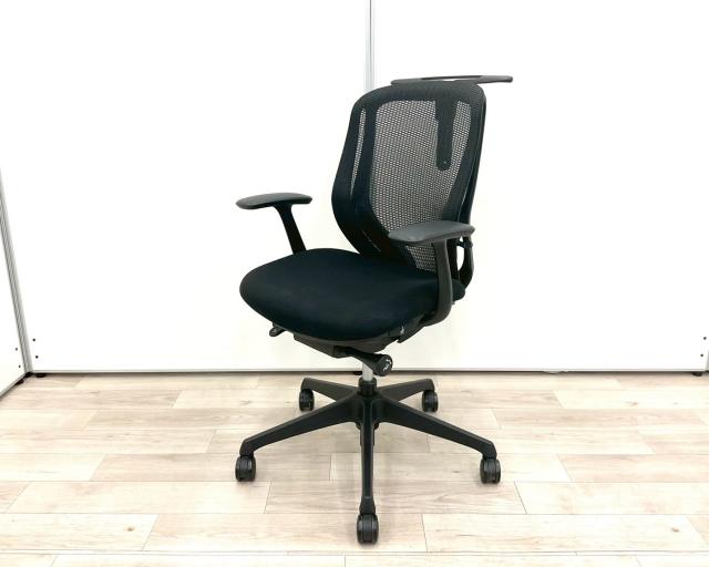 【中古】シルフィーメッシュ  オカムラ（okamura） 肘付ローバックチェア