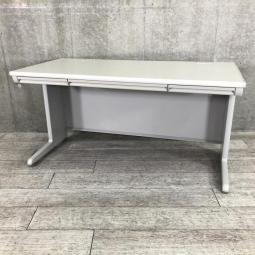 【ワークスペース充実！人気の国産スチールデスク！】■オカムラ（okamura）製　SDシリーズ　平机　■引き出し付　■W1400×D700×H700mm　■グレー