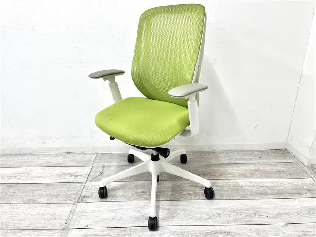 【定価約14万円】【前傾チルト機能付き】【オカムラ製品で最も人気を集める高機能メッシュチェア！】■オカムラ(okamura)製　シルフィ(Sylphy)チェア　肘付き　ハイバック　背面メッシュ　■可動肘　■グリーン
                        シルフィーメッシュ
                                    中古
            
