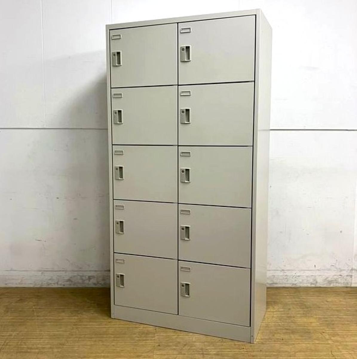 オカムラ　FZシリーズ　10人用更衣ロッカー　鍵付き　シリンダー錠　ニューグレー　中古での入荷は珍しいためお早めに【愛知・名古屋・豊田・静岡・浜松】
                        FZタイプ
                                    中古
            