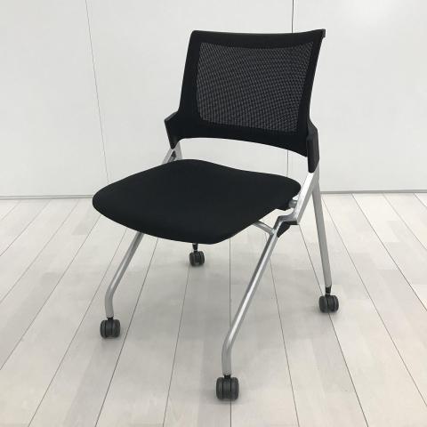 【省スペース収納&キャスター付きの万能チェア!】■イトーキ(ITOKI)製 モノンチェア(Monon) ネスティングチェア ミーティングチェア ■背面メッシュ ■キャスター付 ■ブラック【HU】【関東倉庫在庫品】【弊社使用欄:A01023775】