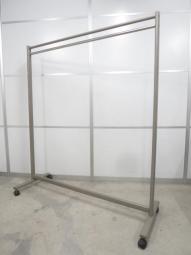 【多人数でのご利用にオススメの大型タイプ！】■オカムラ製　コートハンガー　W1500mm　キャスター付き　■30人程度でご利用いただけます！　ジャケットハンガー　ハンガーラック