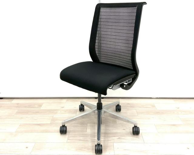 ■スチールケース(Steelcase)製　■シンク(think)チェア　■肘無　■ハイバック　■メッシュバックタイプ　■ブラック　■オススメ/大人気/定番商品【弊社使用欄：A01057923】