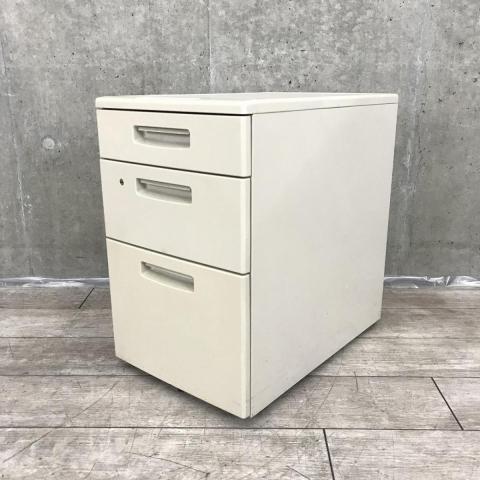 【関西倉庫在庫】■コクヨ（KOKUYO）製　BS+シリーズ　3段ワゴン　デスクインワゴン　■W390×D595×H610mm　■ニューグレー　■シリンダー錠【高品質で人気のKOKUYO製品！スタンダードなデザインで使いやすい！】　【弊社使用欄：A01054803】