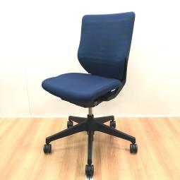 揃い/おすすめ/人気　イトーキ(ITOKI)製　エピオス(epios)チェア　肘無し　ローバック　クロスバックタイプ　■ネイビーブルー×ブラックシェル