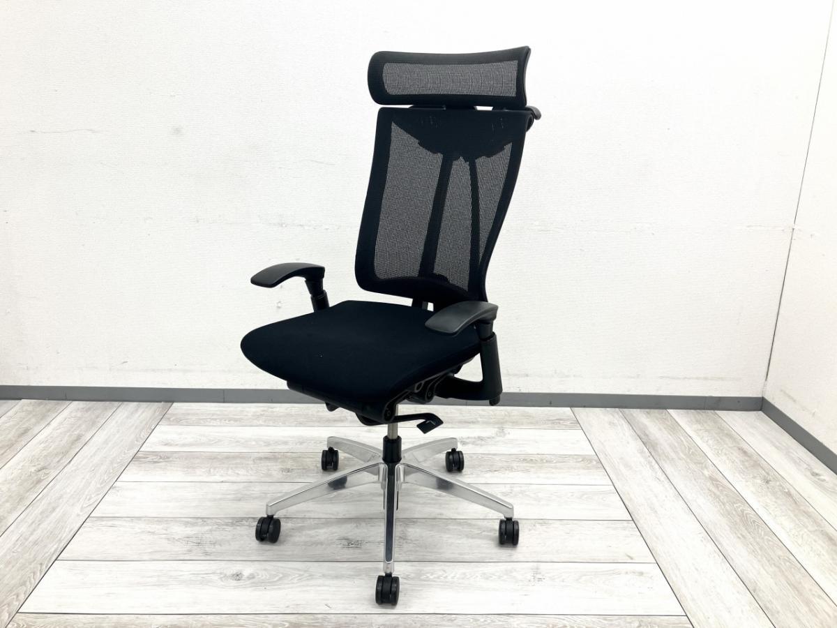 頭部まで支える快適メッシュチェア
                        セレーオチェア
                                    中古
            