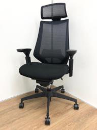 【1脚限定の為、クレジット決済優先！】【中古では貴重なヘッドレスト付き！】　■コクヨ　■デュオラメッシュ　■ブラック　オフィスバスターズ梅田本店