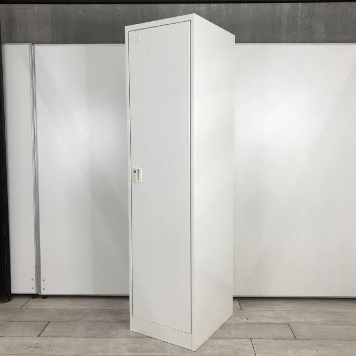 【2台限定】【人気ホワイトカラー！増員にもオススメ！】■オカムラ（okamura）製　FZロッカー　1人用更衣ロッカー　■シリンダー錠　■ネオホワイト
                        FZタイプ
                                    中古
            